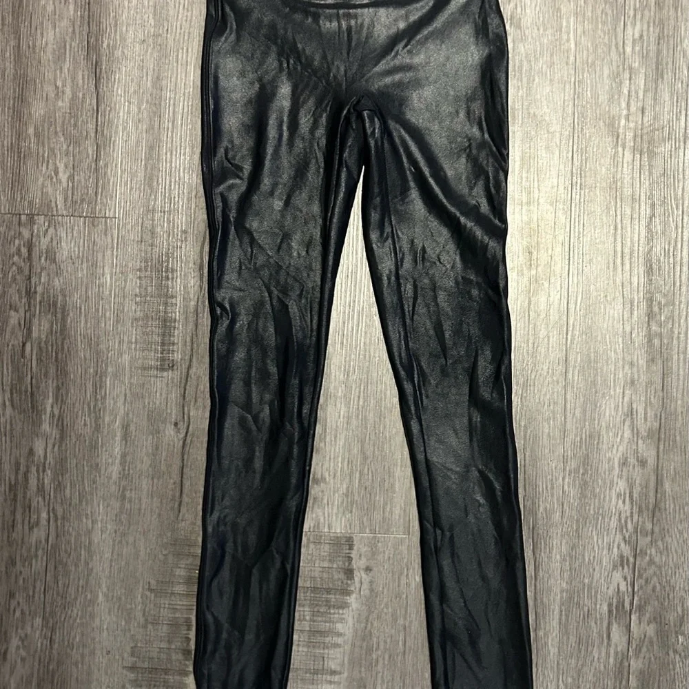 SPANX Black Faux Leather Leggings XS - Picture 5 of 5